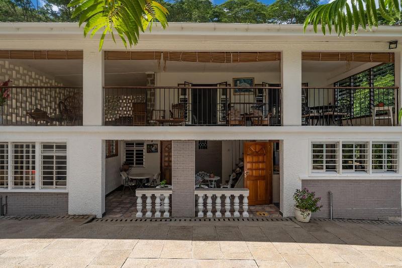Jane S Serenity Guest House image