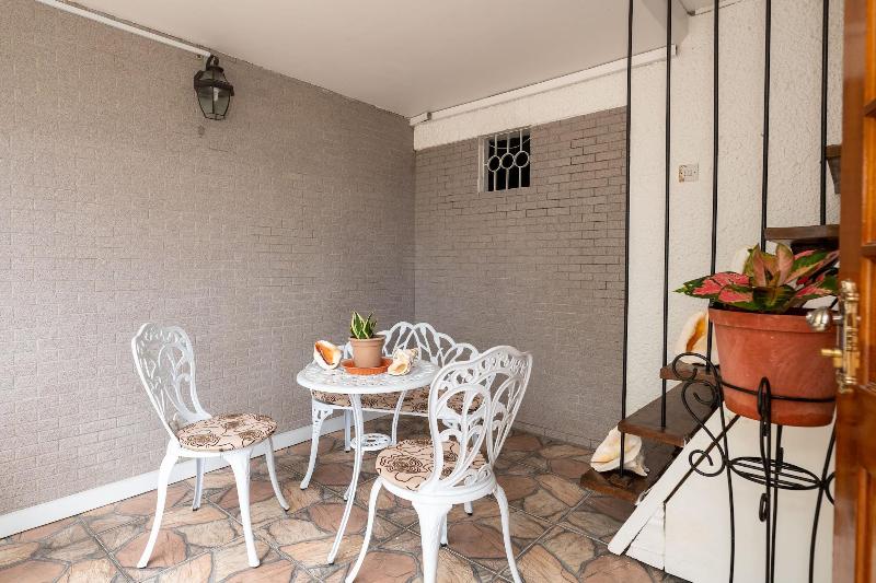 Jane S Serenity Guest House image