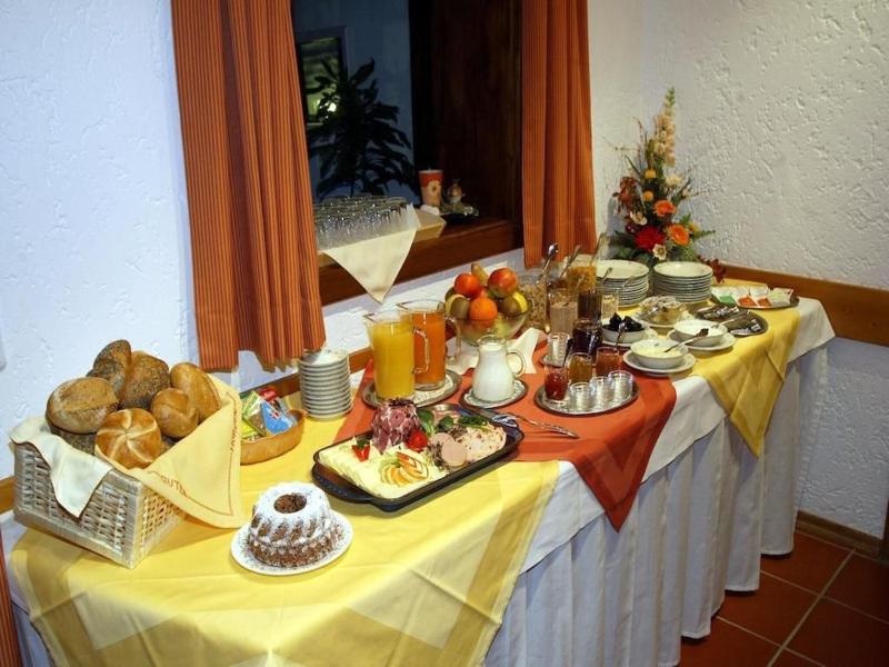 Pension St Georg Mit Moststa Berl image