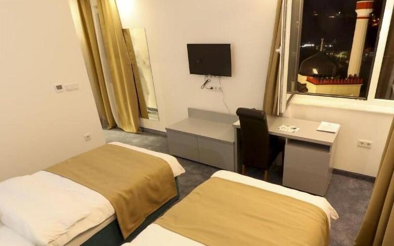 Hotel Vezir Palace image