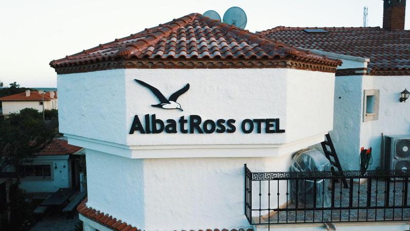 Alacata Albatross Hotel