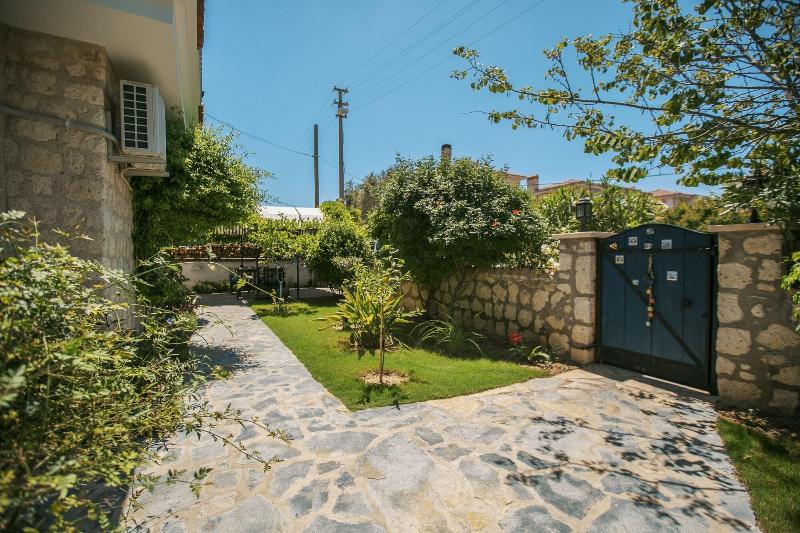 Alacata Albatross Hotel