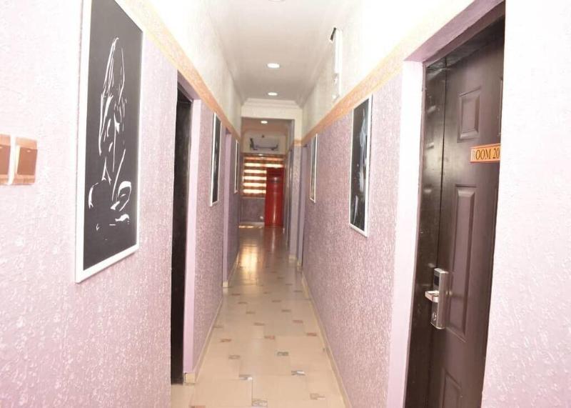 Rush Hotel image