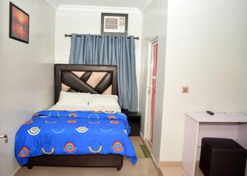 Rush Hotel image
