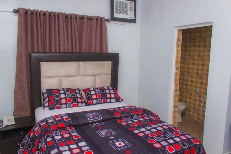 Rush Hotel image
