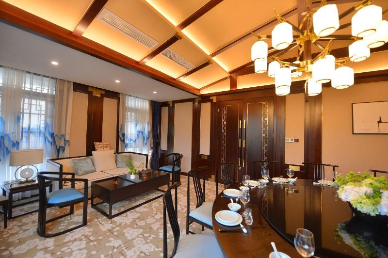 Jingcui Huanyi Hotel