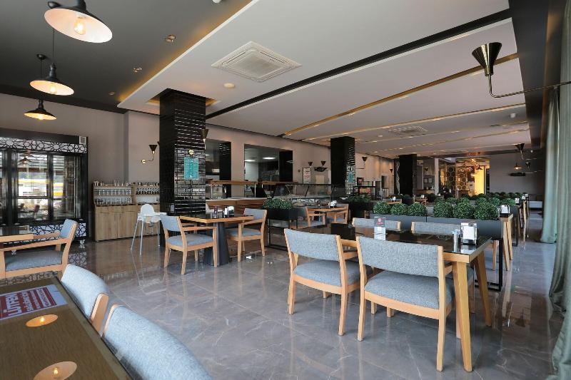 A Alcalar Hotel