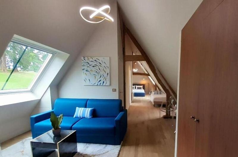 Cha Teau De La Bribourdia Re 8min Cabourg image