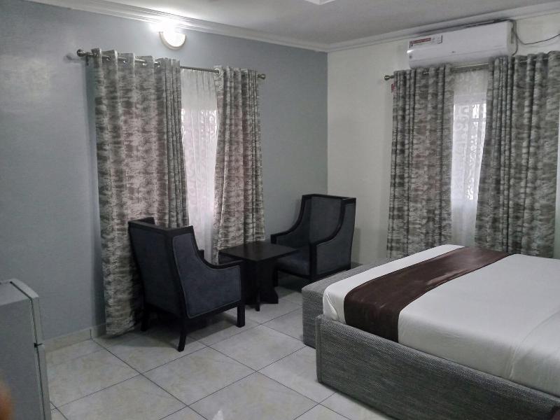 Blooms Spot Hotel And Apartments image