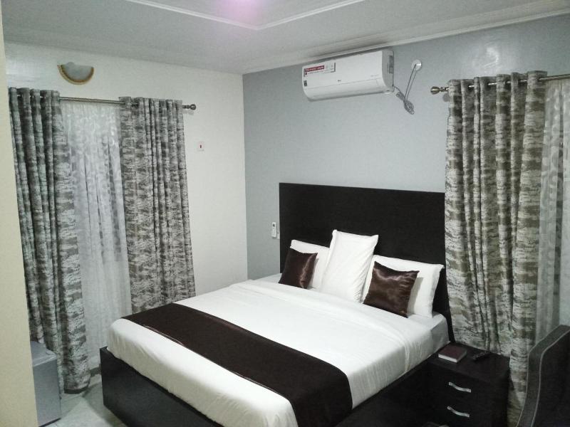 Blooms Spot Hotel And Apartments image