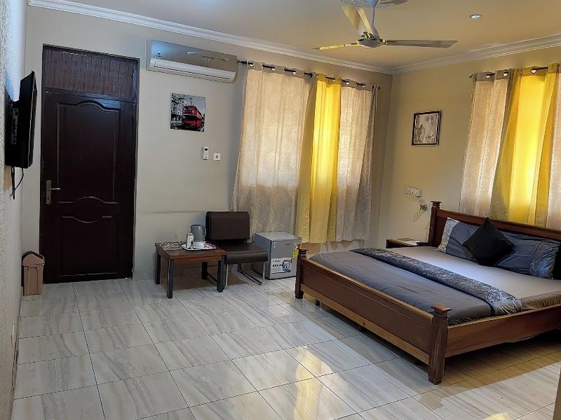 Home From Home Ghana Guesthouse image