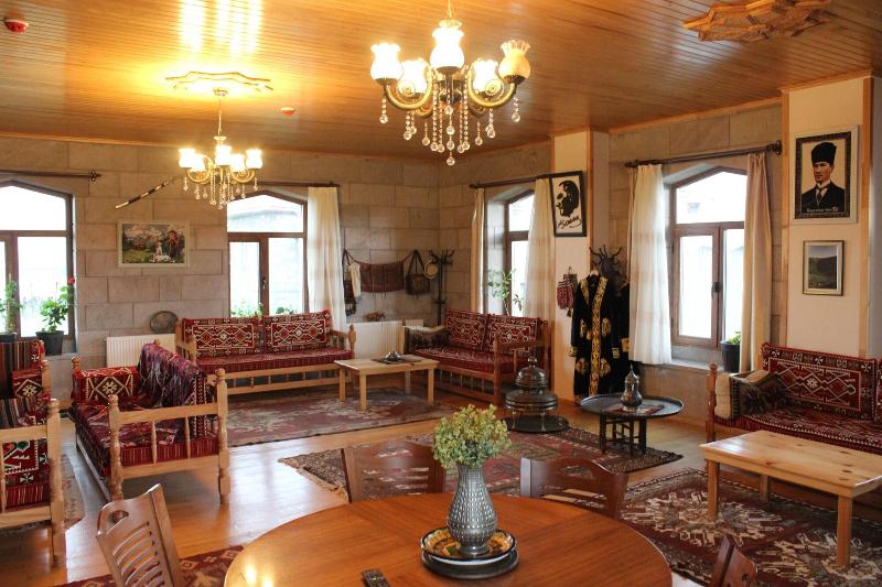 Lake Cildir Lodge