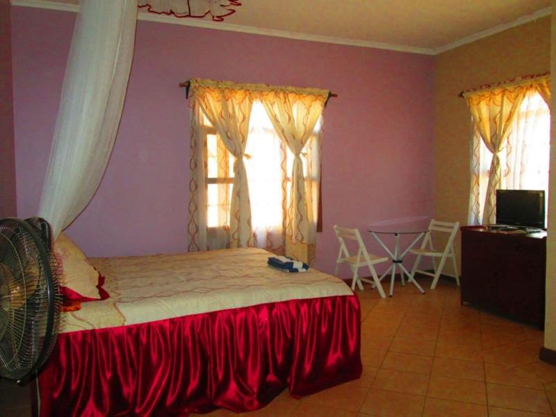 All African Hotel image