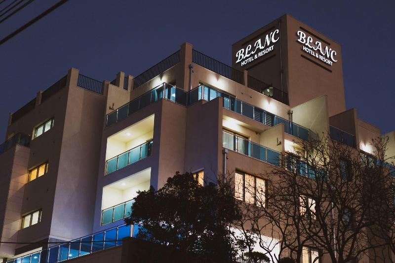 Blanc Hotel image