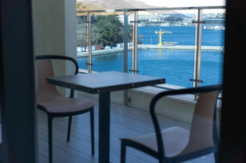 Blanc Hotel image