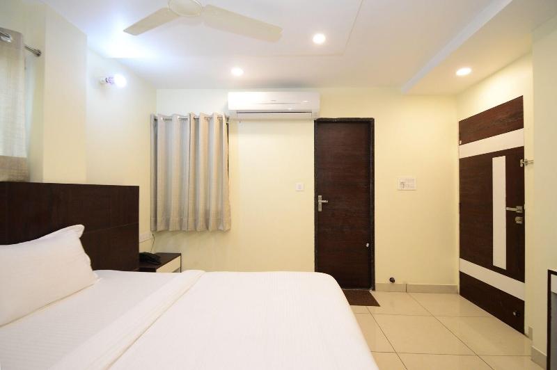 Hotel Rashika Palace image