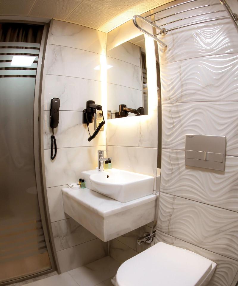 X Nellyi Boutique Hotel image