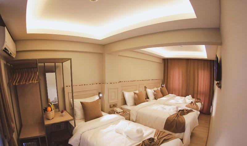 X Nellyi Boutique Hotel image