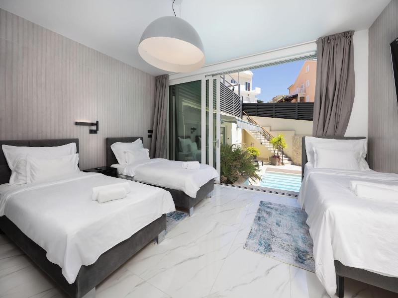 Hotel Teranea image