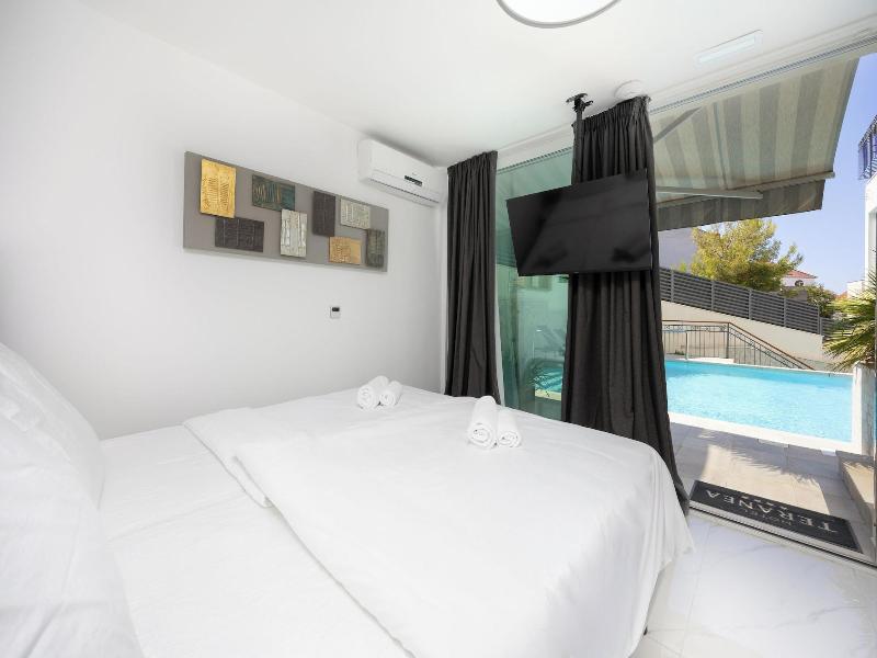 Hotel Teranea image