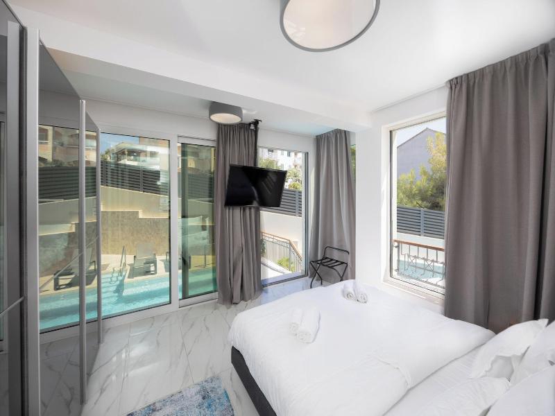 Hotel Teranea image