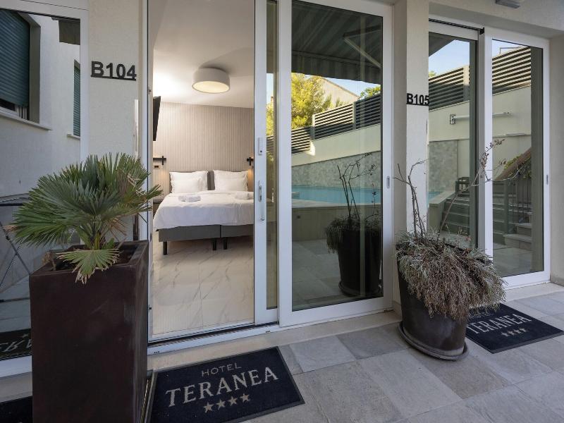 Hotel Teranea image