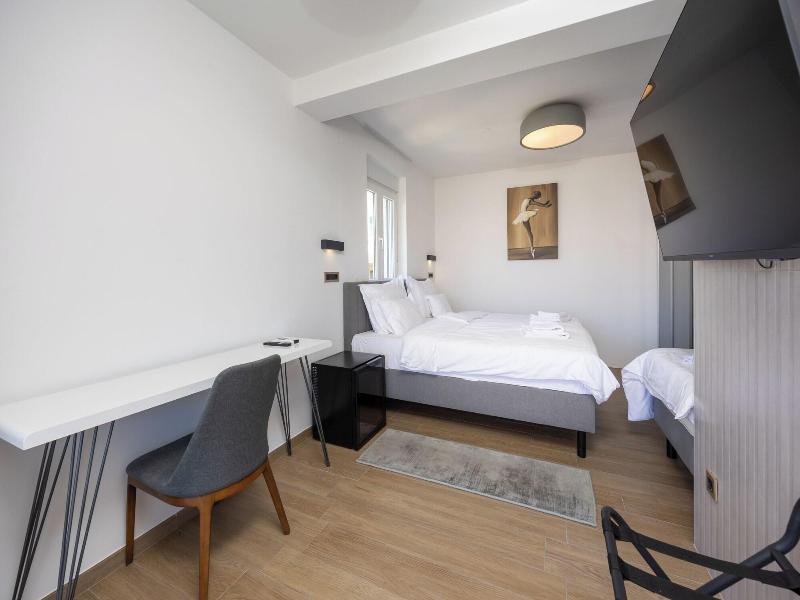 Hotel Teranea image