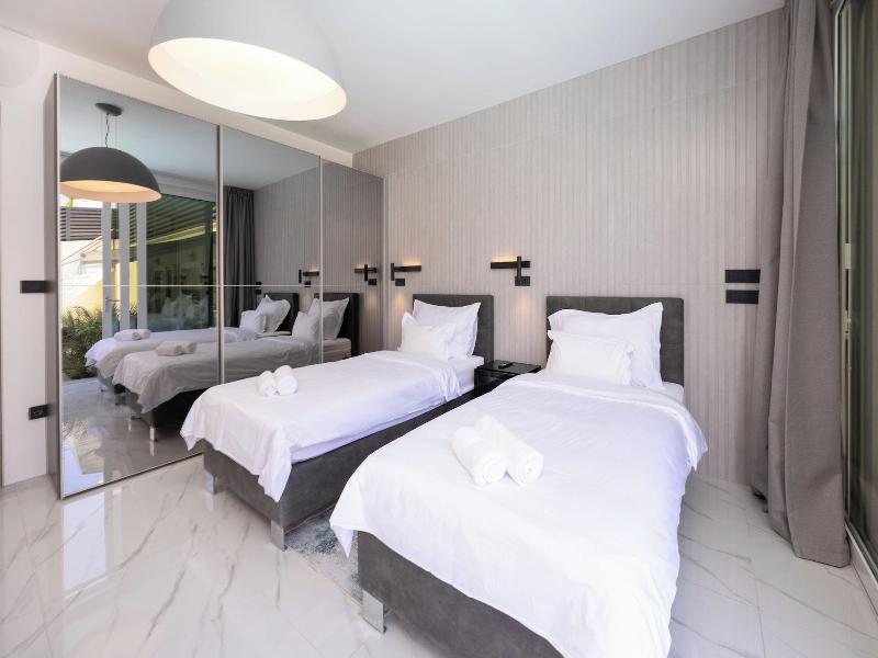 Hotel Teranea image
