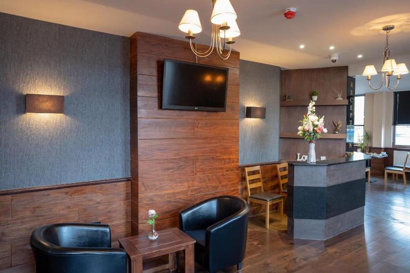 Eagle Hotel image