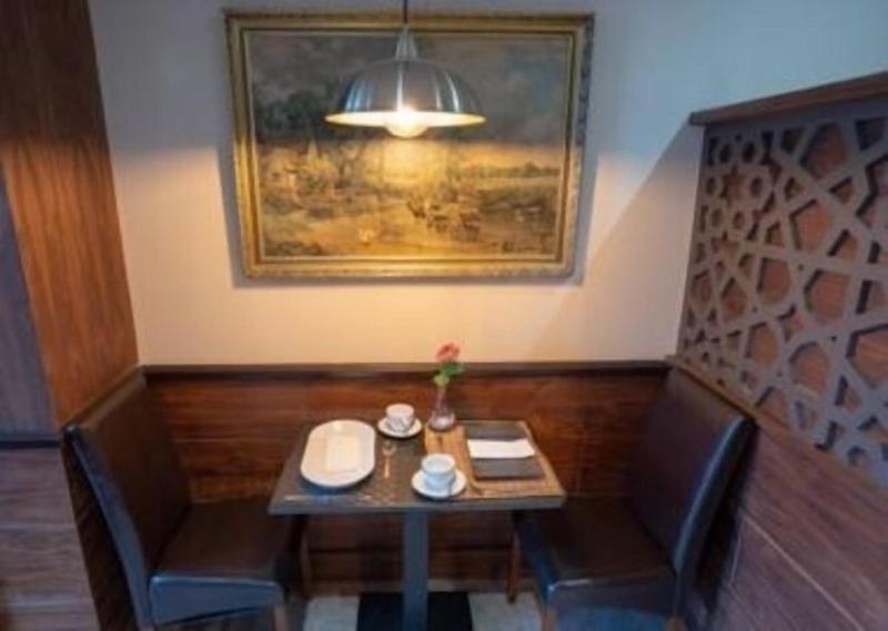 Eagle Hotel image