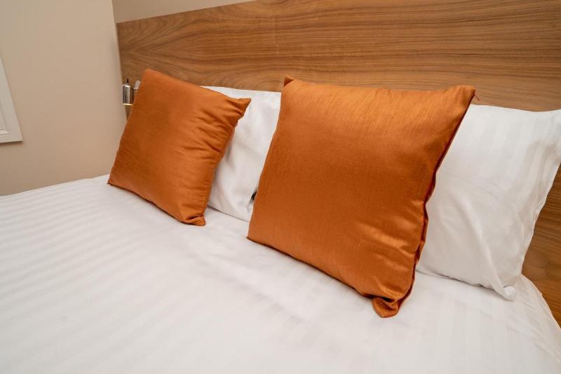 Eagle Hotel image