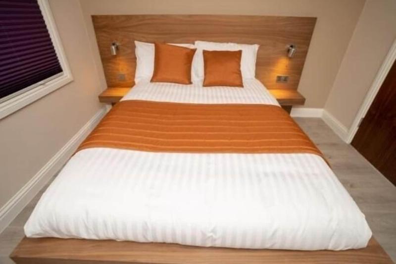 Eagle Hotel image