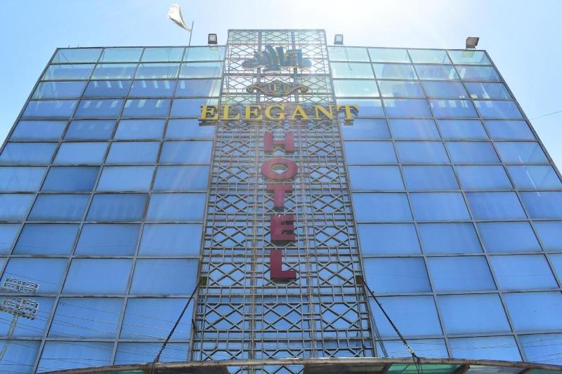 The Elegant Hotel — photo 2