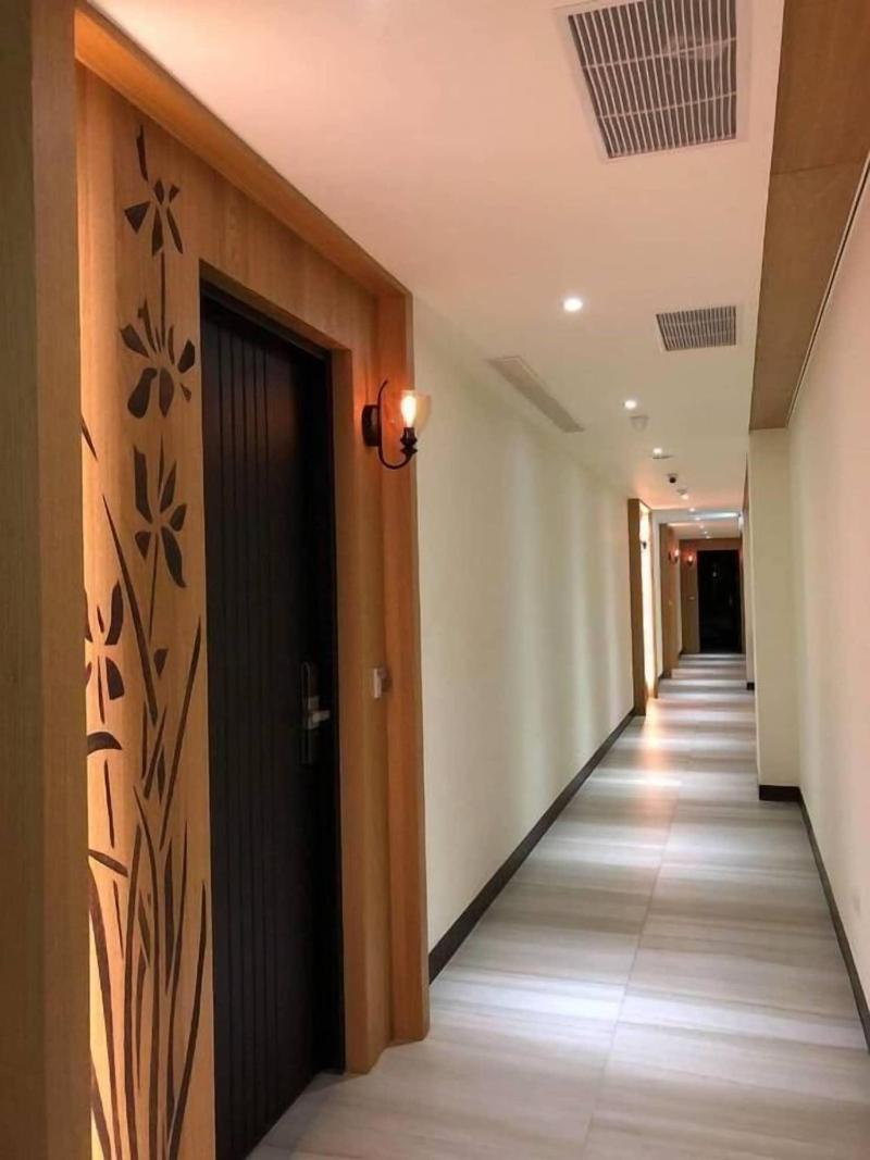 Lantan Moonlight Hotel image
