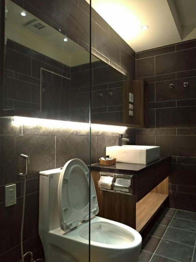 Lantan Moonlight Hotel image
