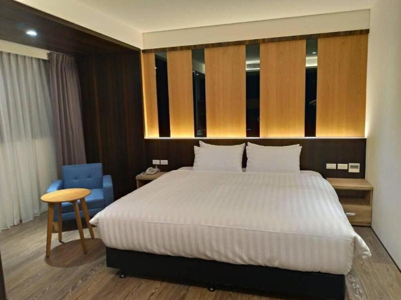 Lantan Moonlight Hotel image