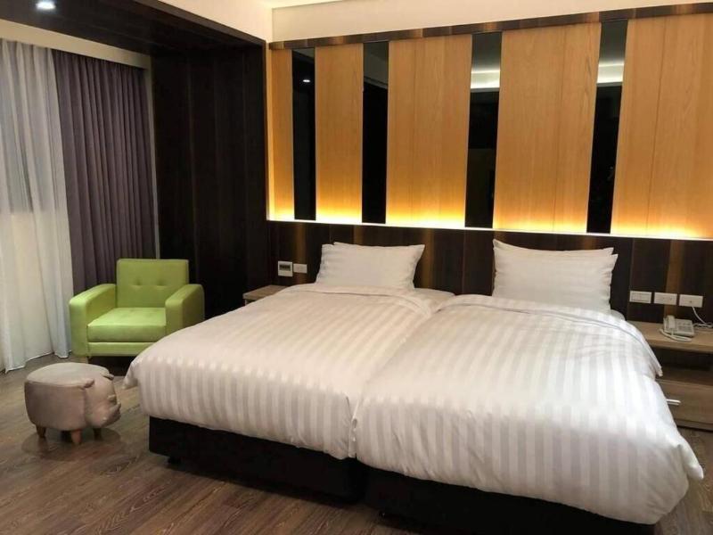 Lantan Moonlight Hotel image
