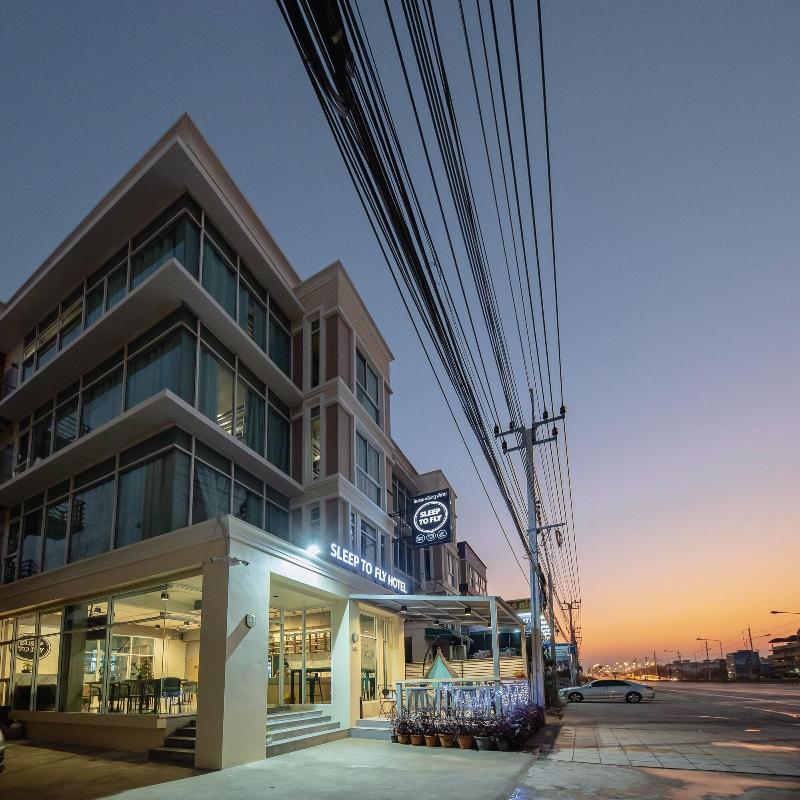 Sleep To Fly Hotel Hostel image