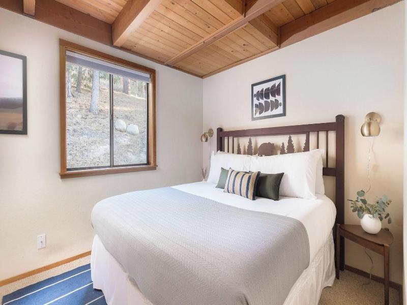 Redwood By Avantstay Secluded Cabin W Views Spa image