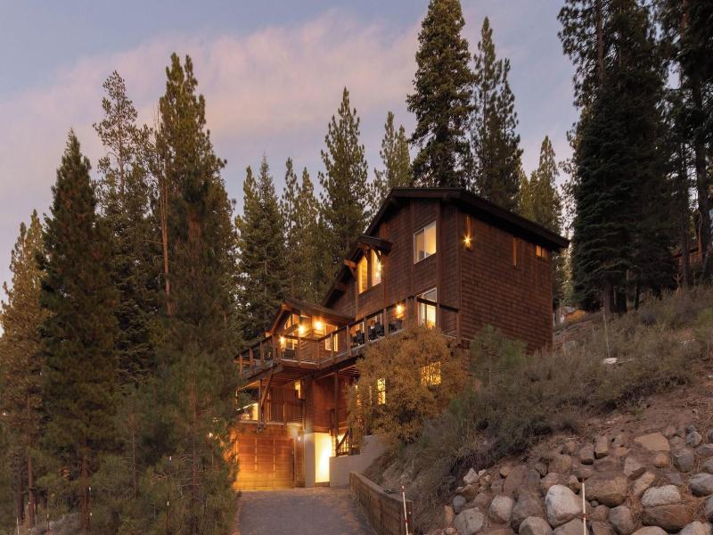 Redwood By Avantstay Secluded Cabin W Views Spa image