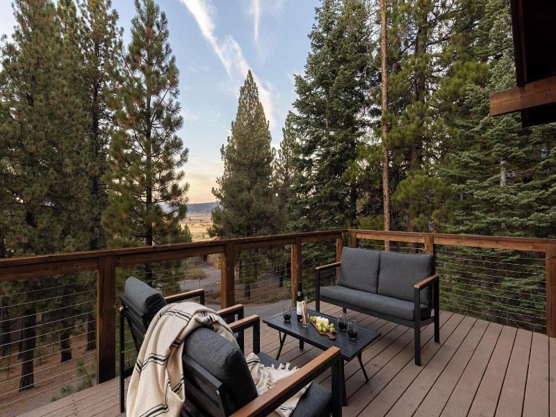Redwood By Avantstay Secluded Cabin W Views Spa image