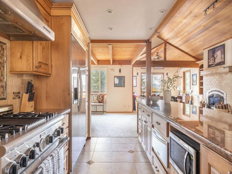 Redwood By Avantstay Secluded Cabin W Views Spa image