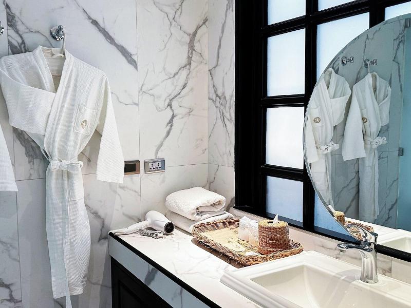 Glory Boutique Suite image