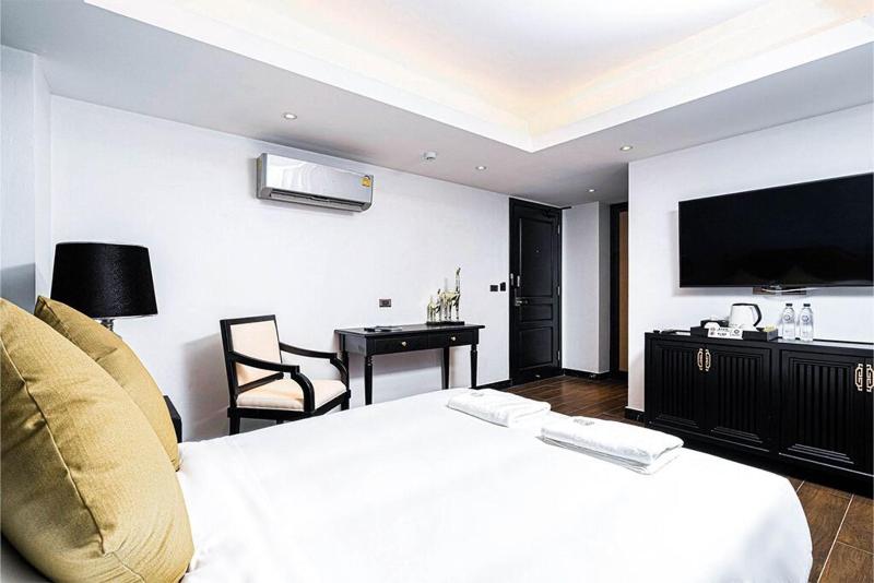 Glory Boutique Suite image