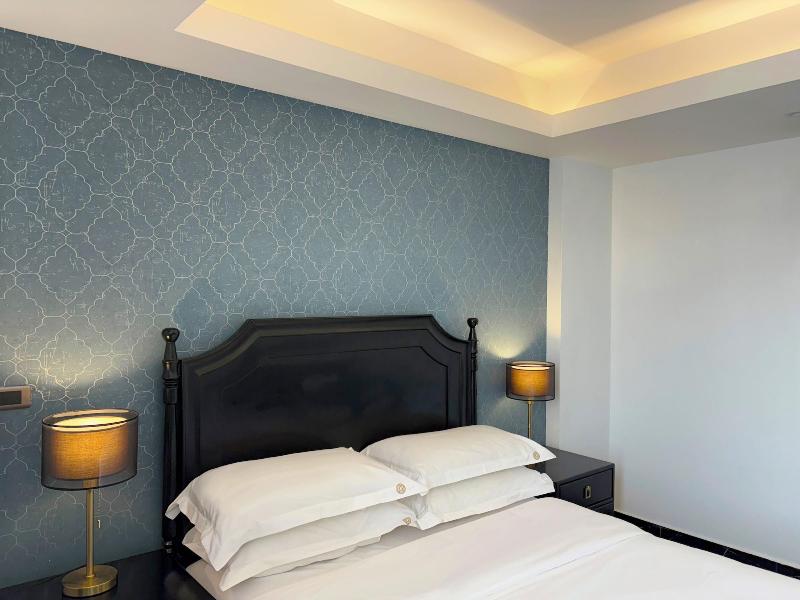 Glory Boutique Suite image