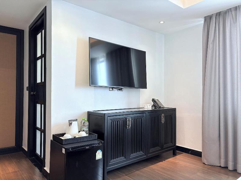 Glory Boutique Suite image