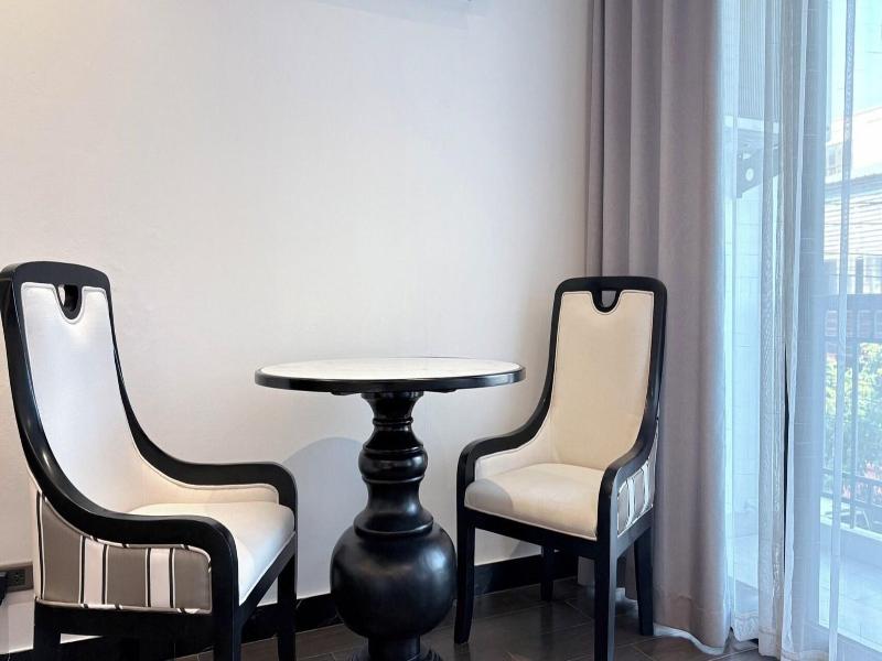 Glory Boutique Suite image