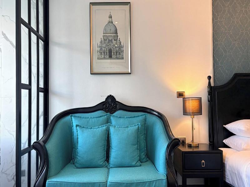 Glory Boutique Suite image