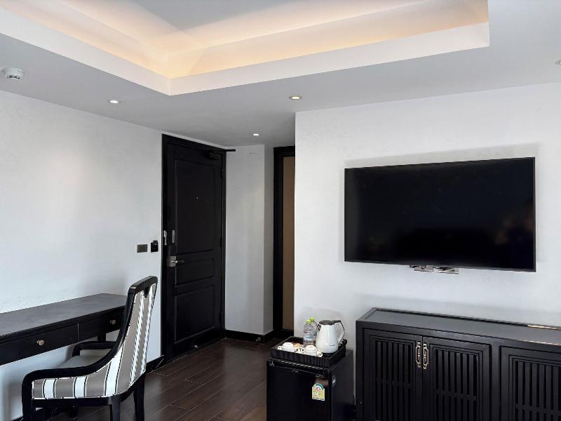 Glory Boutique Suite image