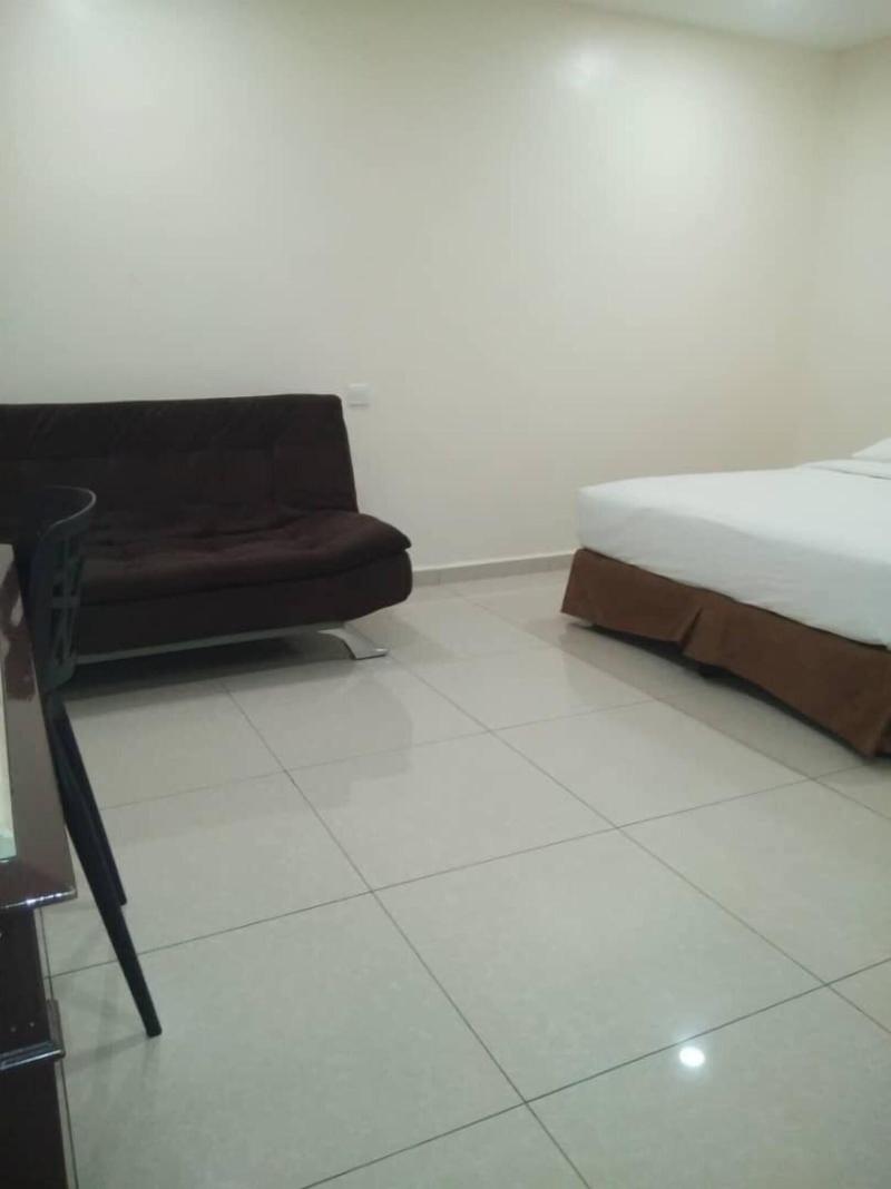 Sam Hotel image